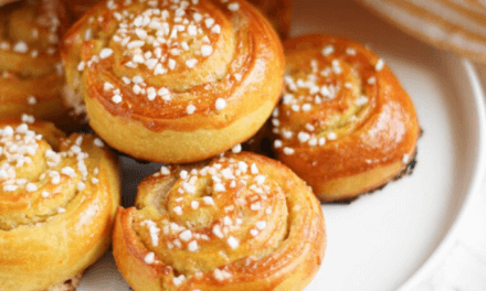 Svéd sütemény második adventre: Vaníliás sáfrányos csiga